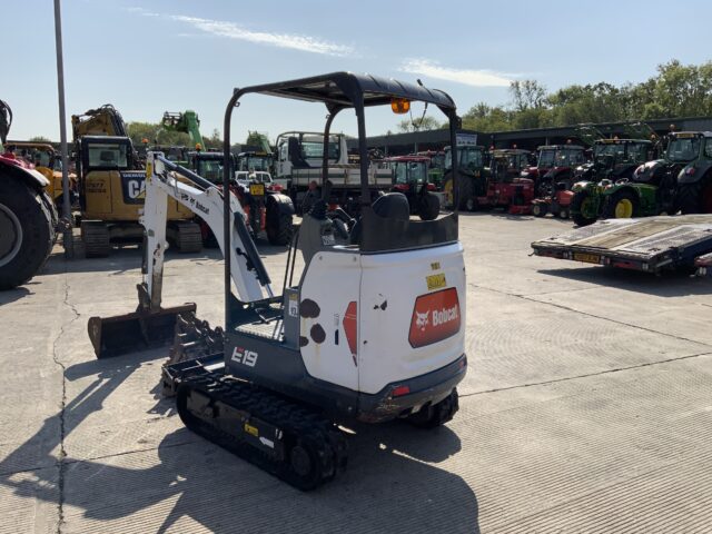 Bobcat E19 Digger (ST24216)