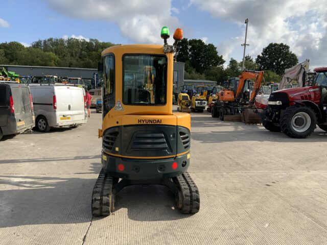 Hyundai Robex 25Z-9A Digger