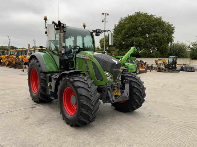 Fendt 724 Profi Plus Tractor (ST23854)