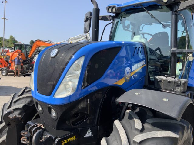 New Holland T7.245 Tractor (ST24115)