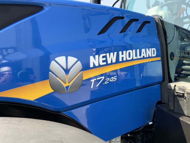 New Holland T7.245 Tractor (ST24115)