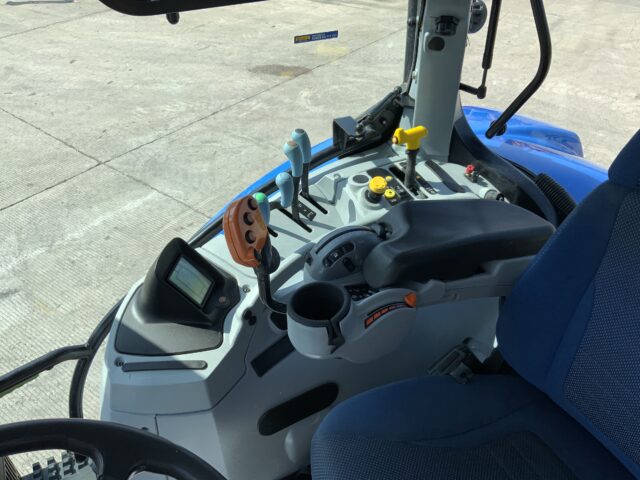 New Holland T7.245 Tractor (ST24115)