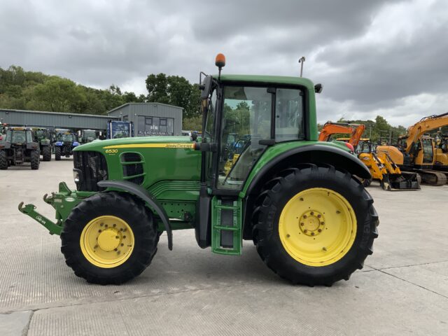 John Deere 6530 Premium Tractor (ST24079)