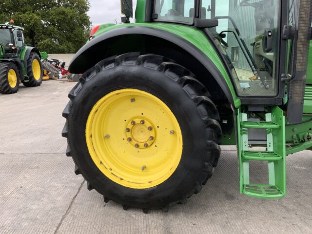 John Deere 6530 Premium Tractor (ST24079)