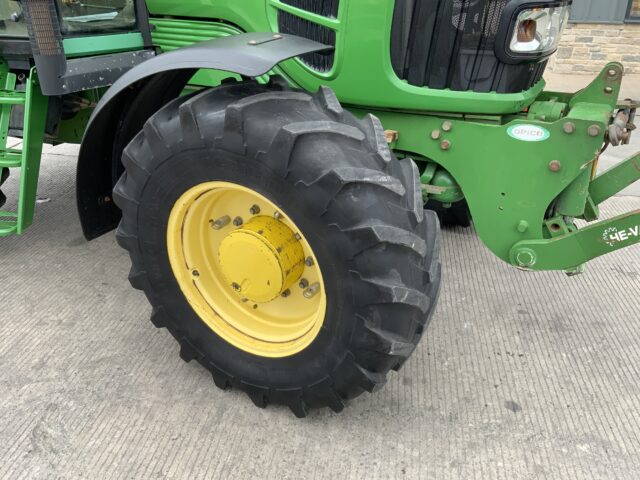 John Deere 6530 Premium Tractor (ST24079)