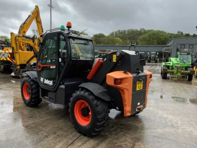 Bobcat 35-105 Telehandler (ST24208)