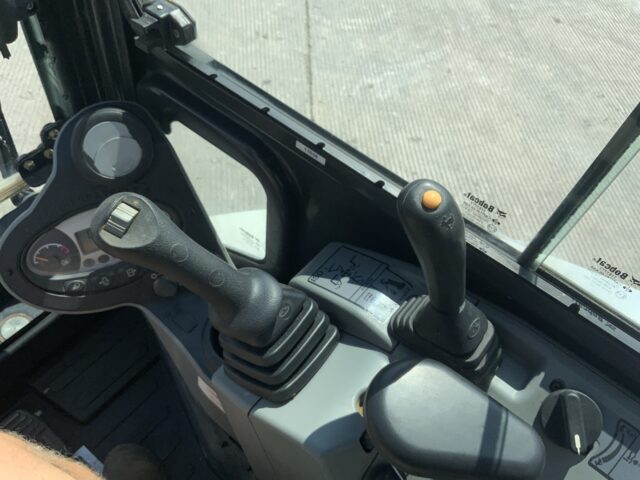 Bobcat E26 Digger (ST23997)