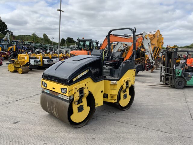 Bomag Bw135 AD  (ST23786)