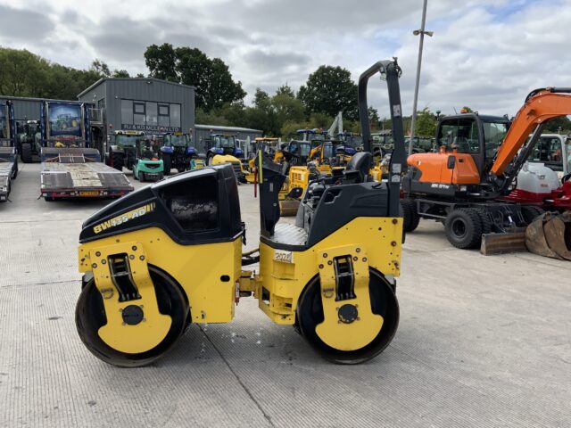 Bomag Bw135 AD  (ST23786)