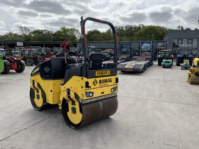 Bomag Bw135 AD  (ST23786)