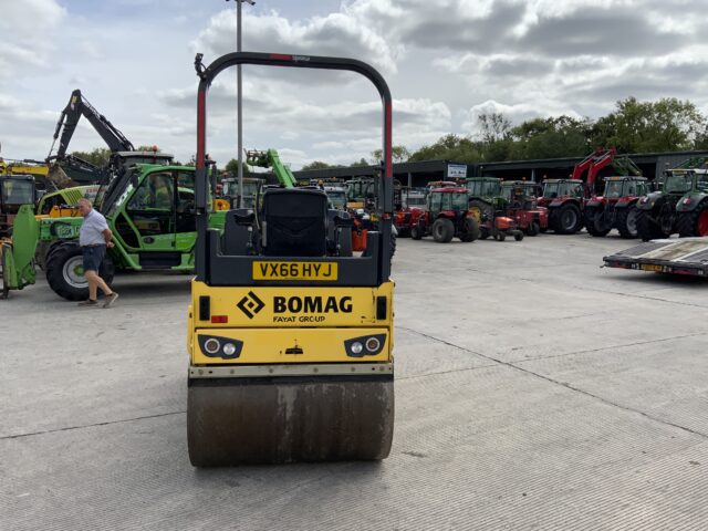 Bomag Bw135 AD  (ST23786)