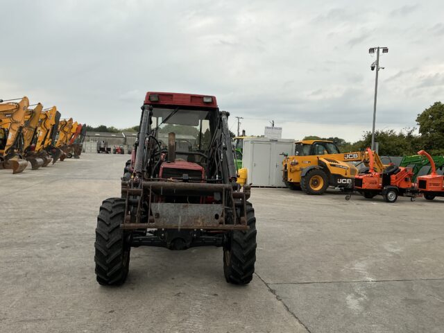 Case International 895XL Tractor (ST23766)