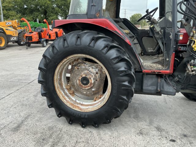 Case International 895XL Tractor (ST23766)