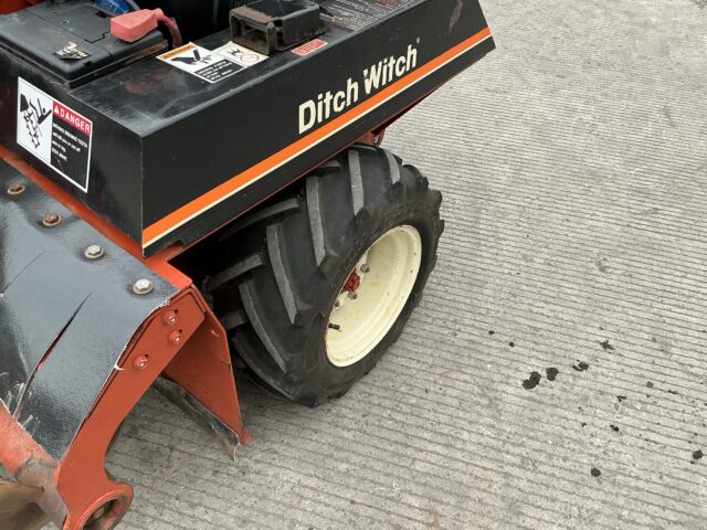 Ditch Witch 1820 Walk Behind Trencher