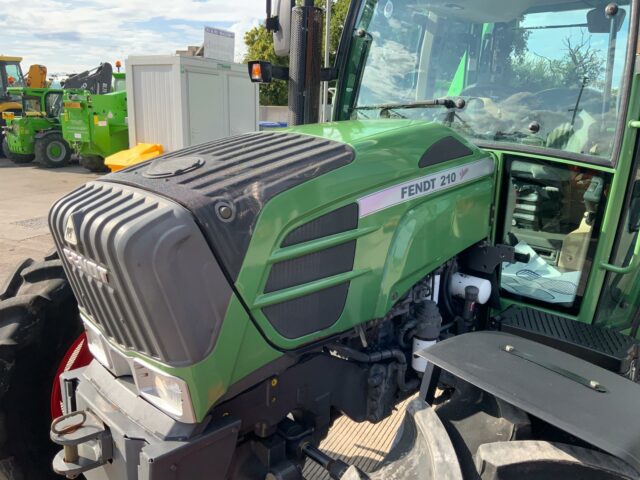 Fendt 210 (ST23988)