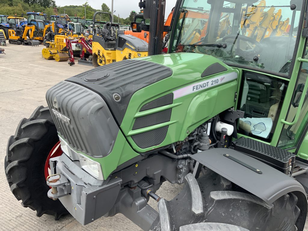 Fendt 210 (ST23988)