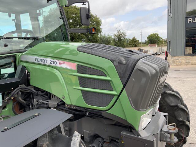 Fendt 210 (ST23989)