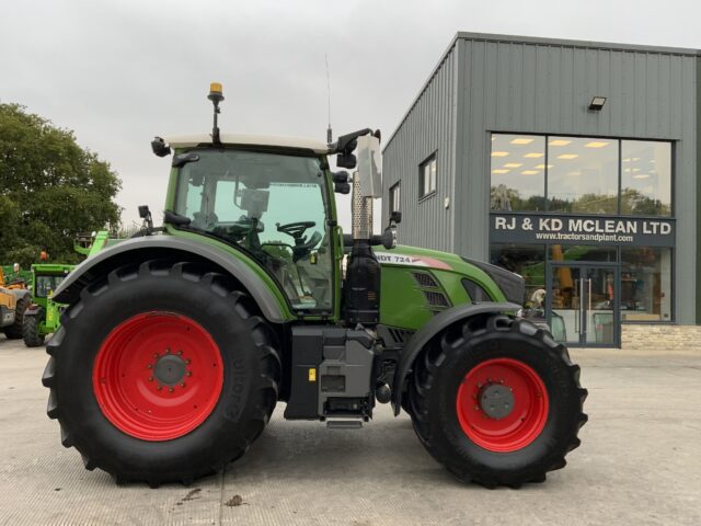 Fendt 724 Profi Plus Tractor (ST23854)