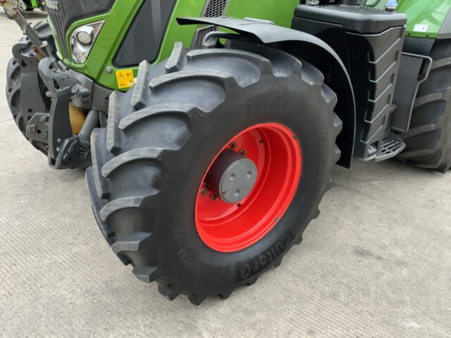 Fendt 724 Profi Plus Tractor (ST23854)