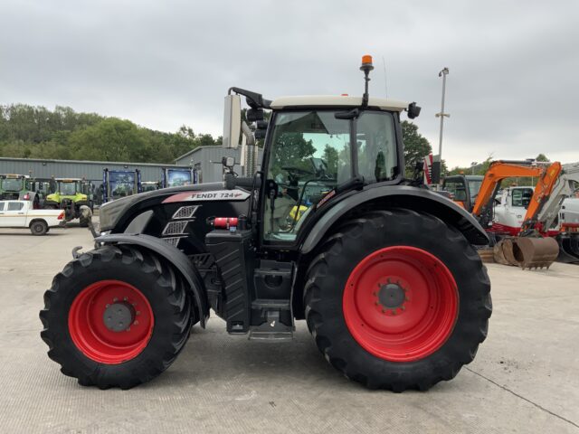 Fendt S4 724 Profi Plus Tractor (ST24141)