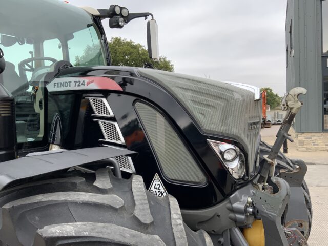 Fendt S4 724 Profi Plus Tractor (ST24141)