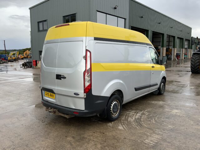 Ford Transit Custom (ST24054)