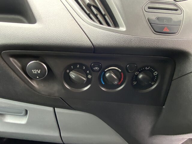 Ford Transit Custom (ST24054)