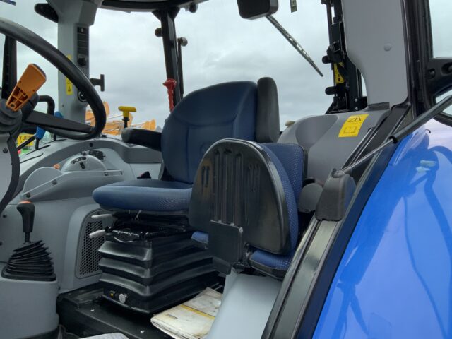 New Holland T5.95 Tractor (ST23762)
