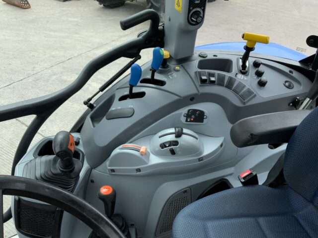 New Holland T5.95 Tractor (ST23762)