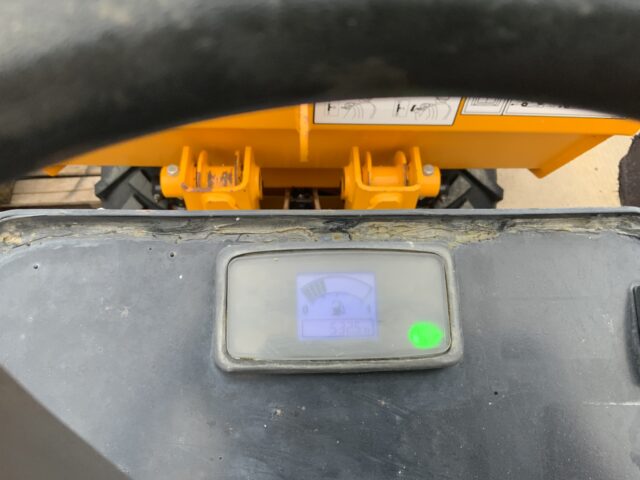 JCB 1 Tonne Hi Tip Dumper