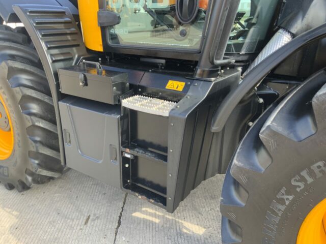 JCB 4220 Fastrac (ST24095)