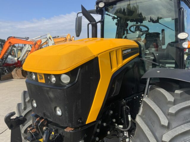 JCB 4220 Fastrac (ST24095)