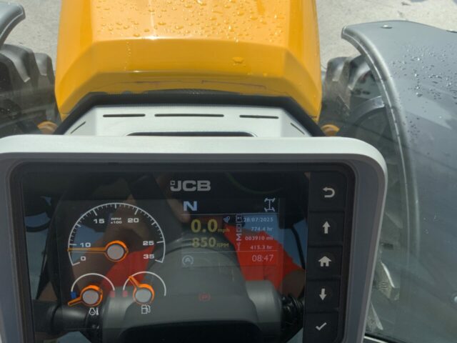 JCB 4220 Fastrac (ST24095)