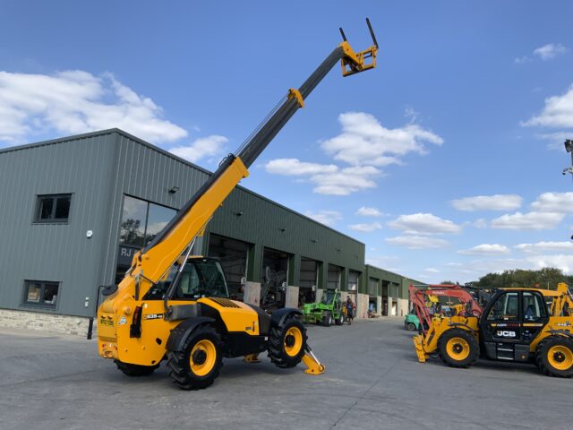 JCB 535-125 Hi Viz Telehandler (ST24197)