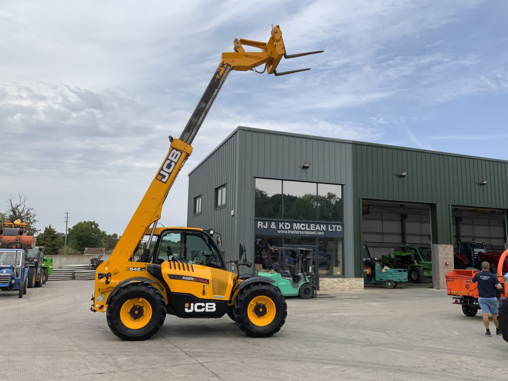 JCB 542-70 Agri Xtra Telehandler (ST24069)