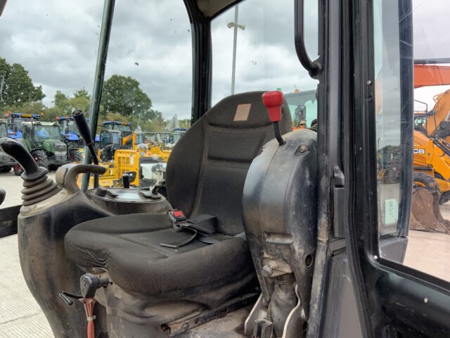 JCB 8018 CTS Grave Digger (ST24253)
