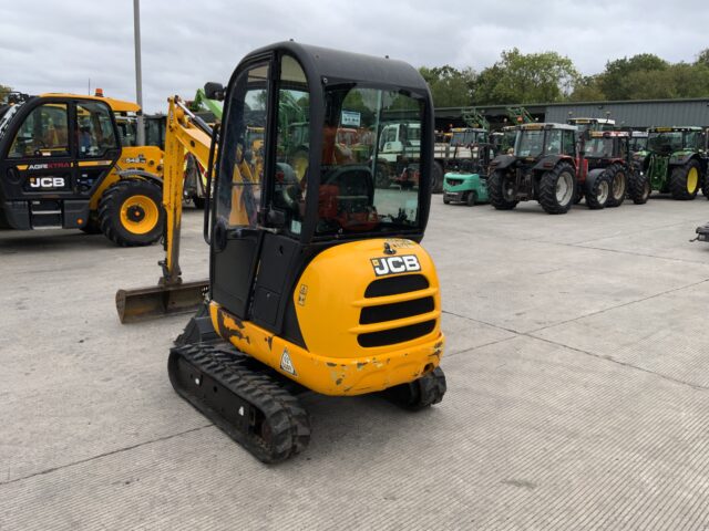 JCB 8018 CTS Grave Digger (ST24253)