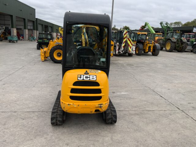JCB 8018 CTS Grave Digger (ST24253)