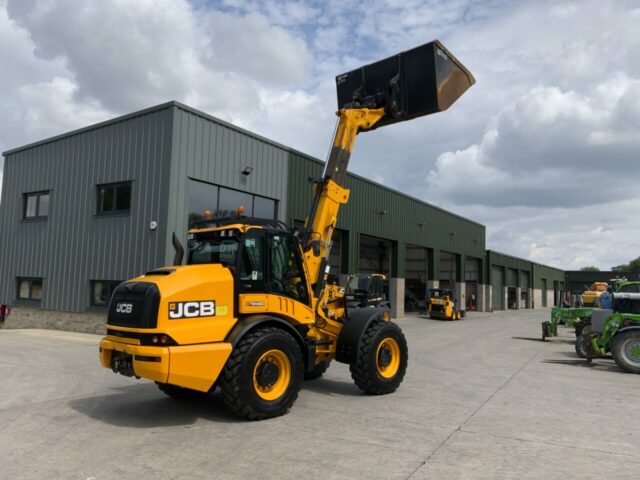 JCB TM420 Pivot Steer Telehandler (ST22540)