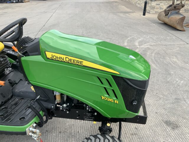 John Deere 1026R Compact Tractor (ST24137)