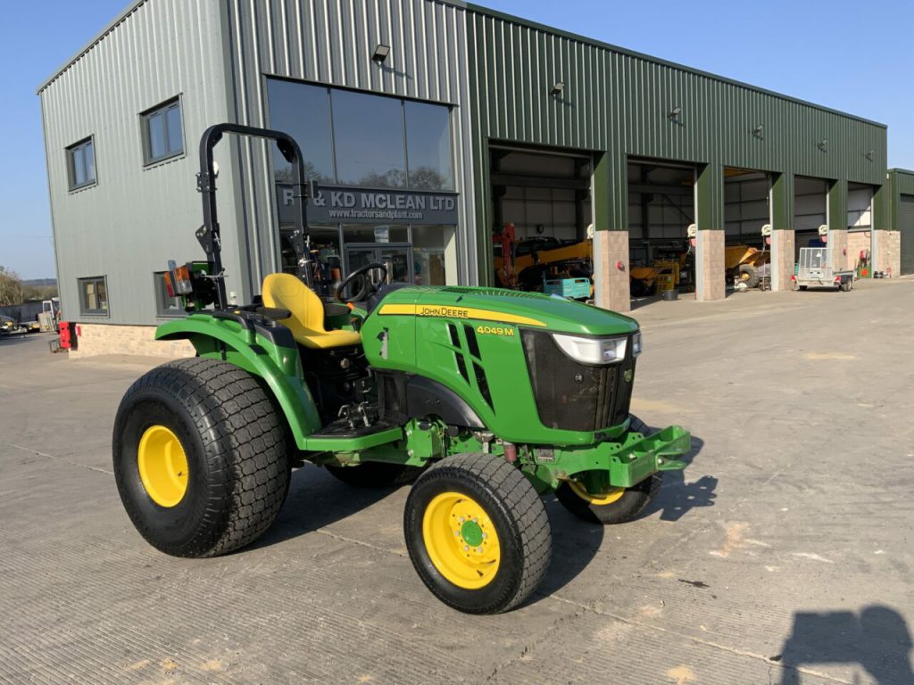 John Deere 4049 Compact Tractor (ST23021)