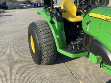 John Deere 4049 Compact Tractor (ST23021)