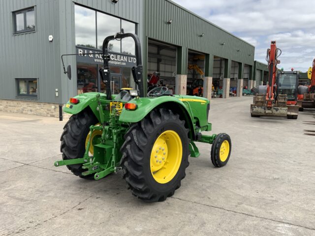 John Deere 5055E (ST4162)