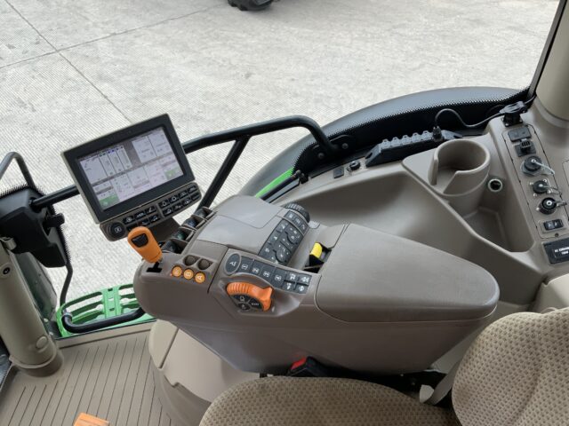 John Deere 6155R Tractor (ST24008)