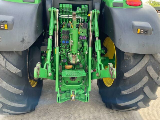 John Deere 6195R Tractor (ST23689)