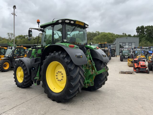 John Deere 6215R Tractor (ST24142)