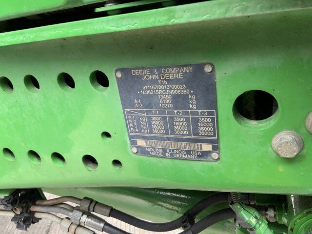 John Deere 6215R Tractor (ST24142)
