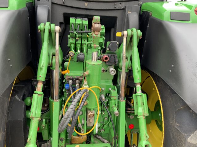 John Deere 6215R Tractor (ST24142)