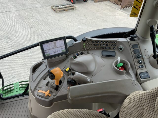 John Deere 6215R Tractor (ST24142)