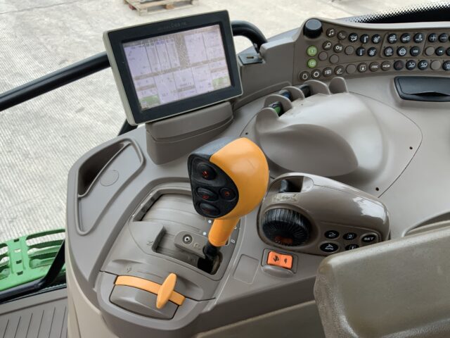 John Deere 6215R Tractor (ST24142)